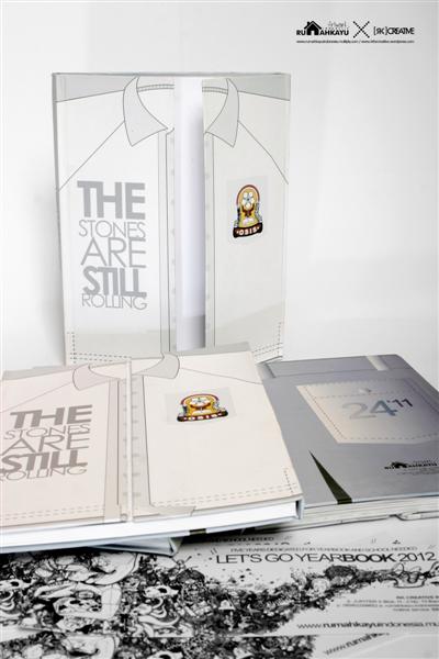 buku tahunan sekolah