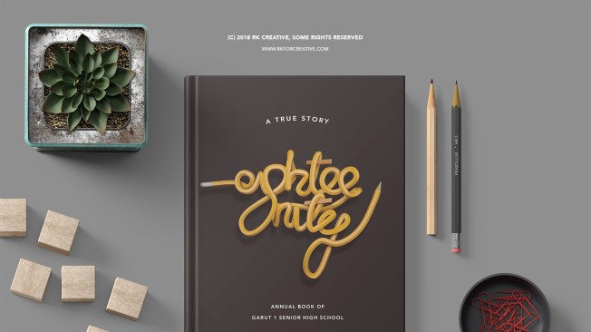 Buku Tahunan Sekolah